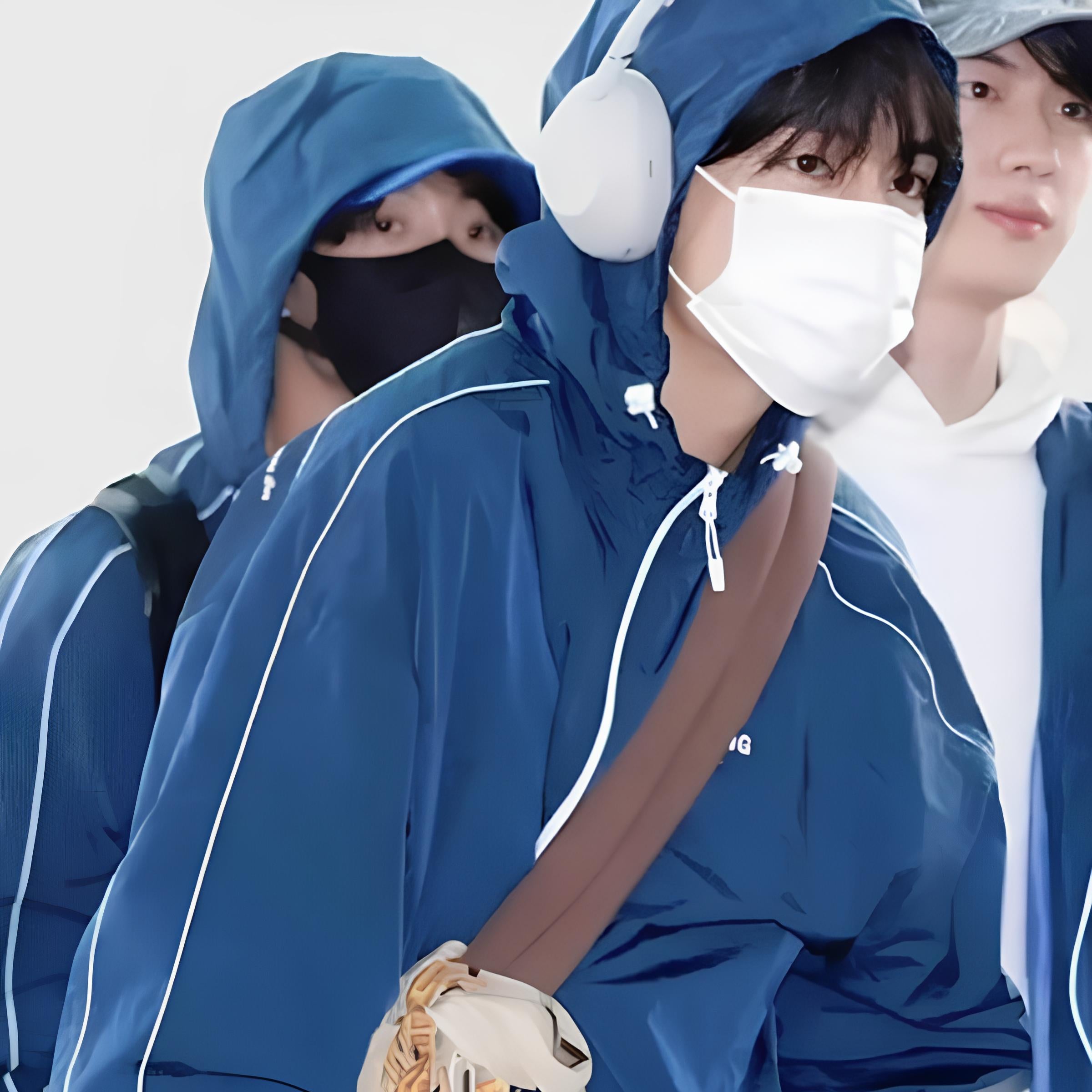 BTS 'KEEP SWIMMING' Especial Hooded Jacket
