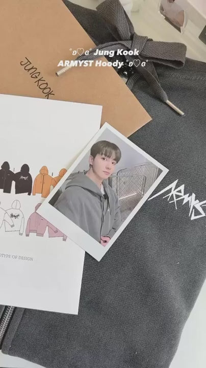 Artist Made Collection – K-IDOL MERCH
